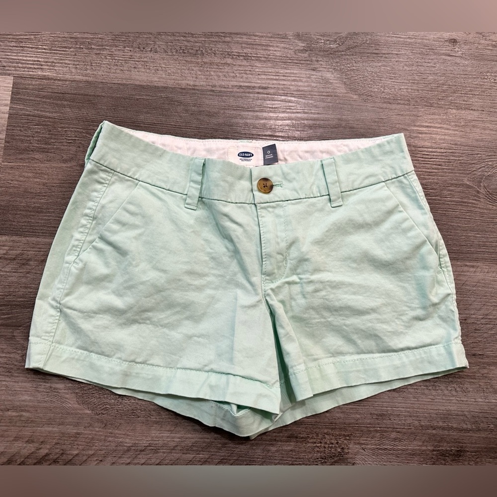 Women’s Old Navy Mint Green Mid Rise Everyday Shorts